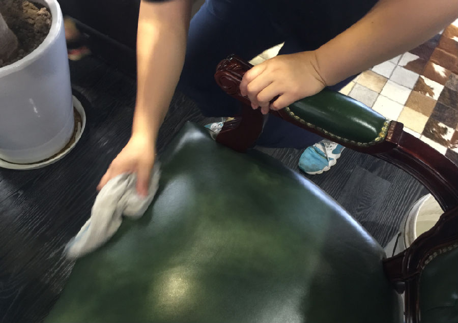 滴道区家具清洗案例